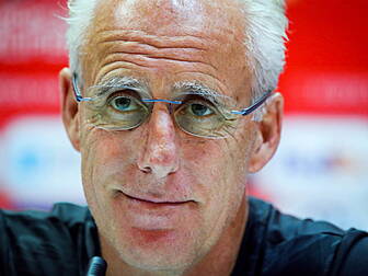 Cardiff City extend Mick McCar...
